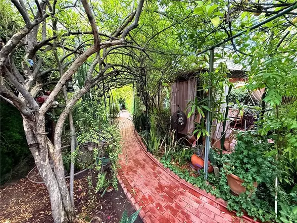 Glendale, CA 91206,529 Naranja Drive