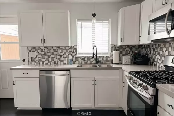 Redondo Beach, CA 90278,2005 phelan Lane