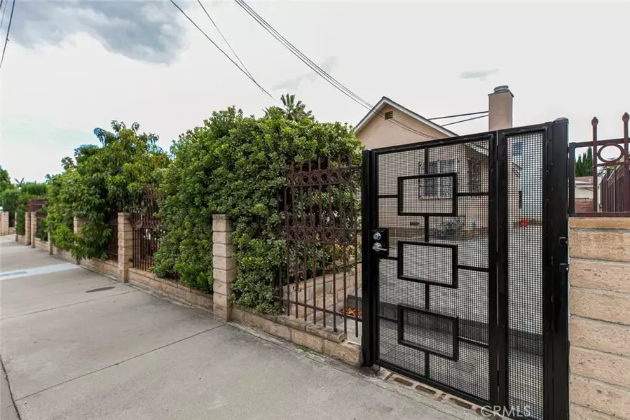 8157 Varna Ave, Panorama City, CA 91402