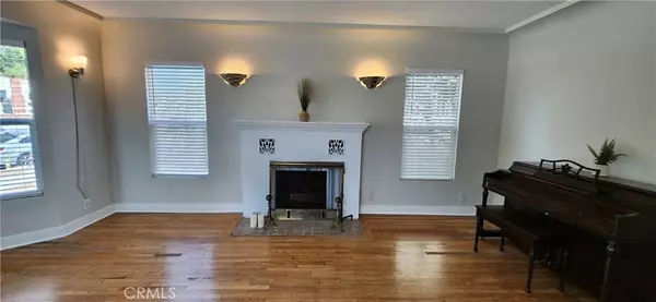 Los Angeles, CA 90039,4305 Brunswick