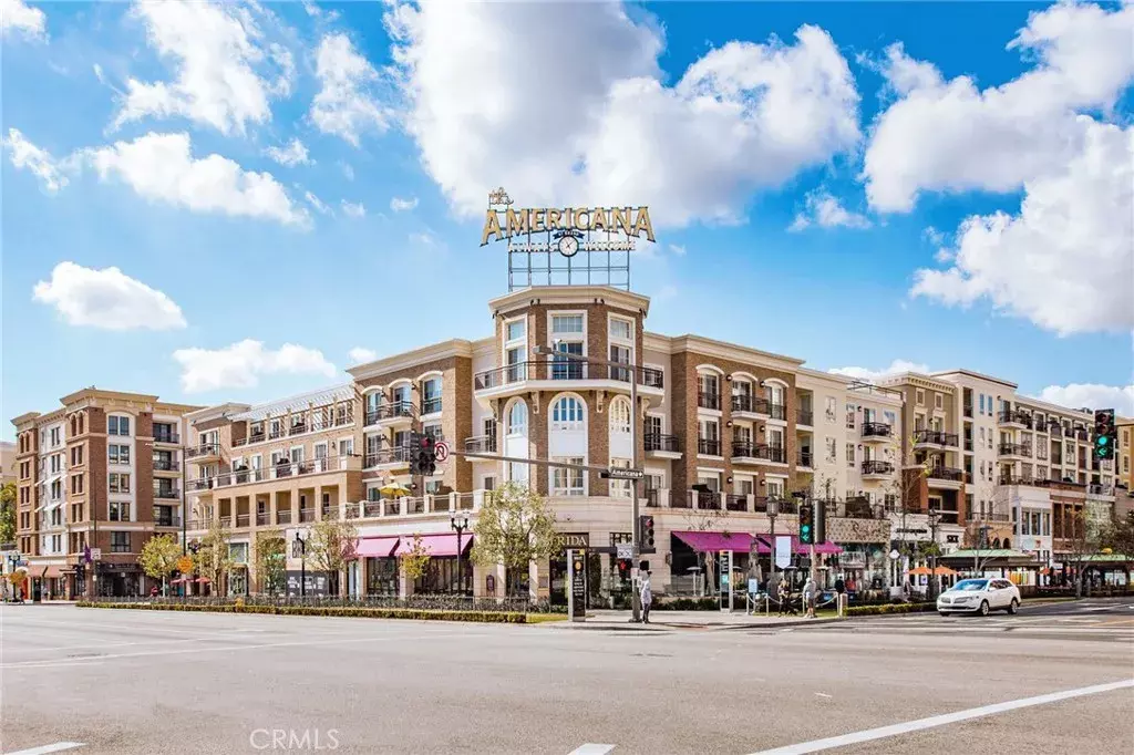 Glendale, CA 91210,403 Caruso