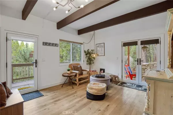 Lake Arrowhead, CA 92352,875 Brentwood Drive