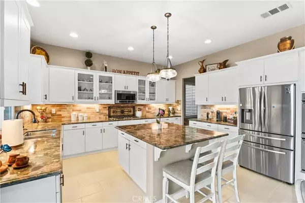 Canyon Country, CA 91387,17004 Crest Heights