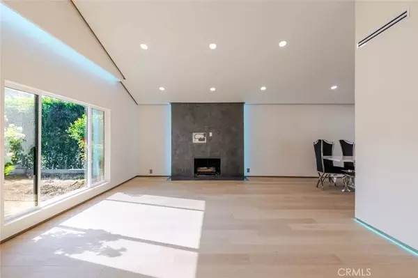 Granada Hills, CA 91344,10861 Lindley Avenue