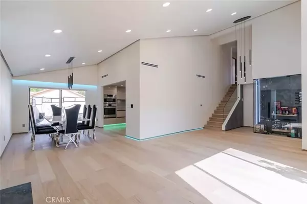 Granada Hills, CA 91344,10861 Lindley Avenue