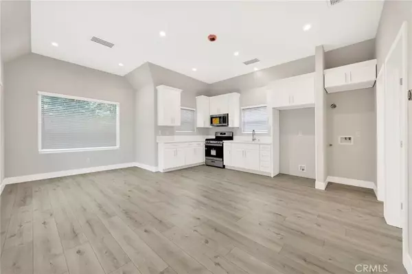 Glendale, CA 91201,1055 Allen