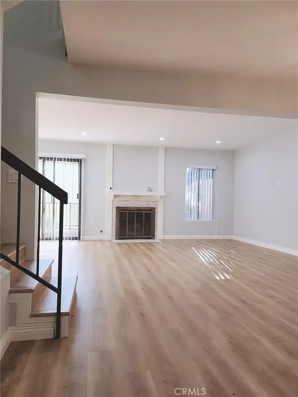 La Crescenta, CA 91214,3130 Montrose Avenue #102