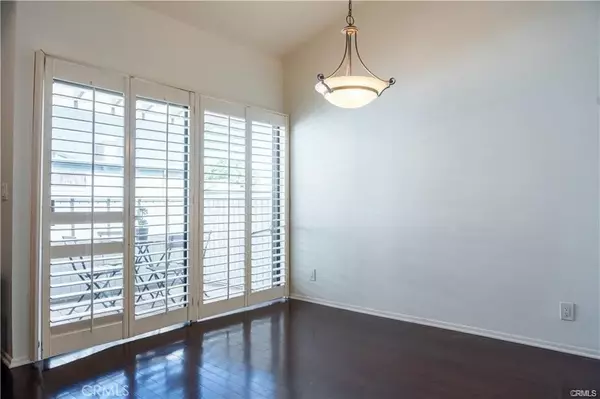 Sunland, CA 91040,10506 Sunland Blvd #6