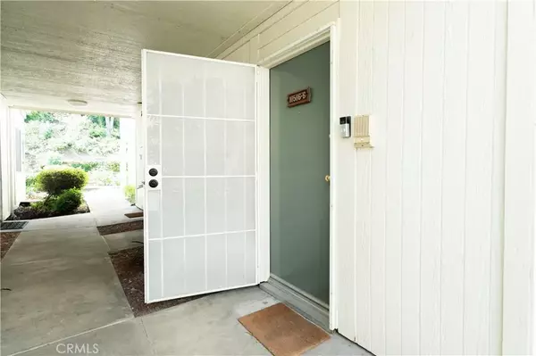 Sunland, CA 91040,10506 Sunland Blvd #6