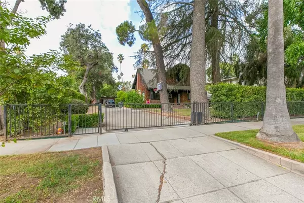 Pasadena, CA 91106,597 N Hill Avenue North