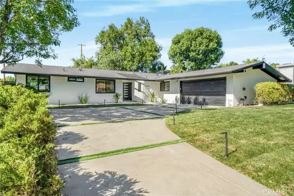 10805 Chimineas,  Porter Ranch,  CA 91326