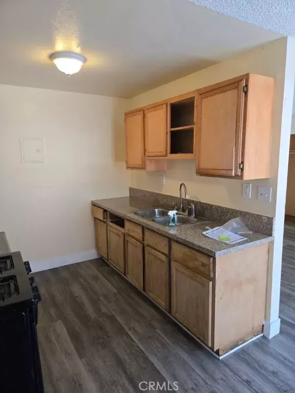Panorama City, CA 91402,14805 Chase Street #107