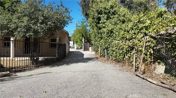 Sylmar, CA 91342,11320 Osborne