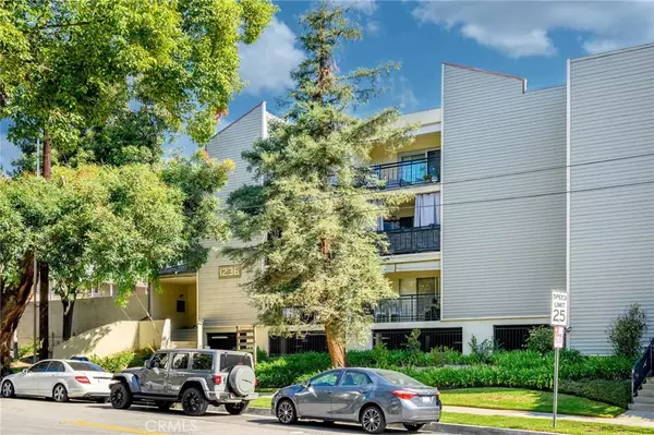 1236 N Columbus Avenue #12, Glendale, CA 91202