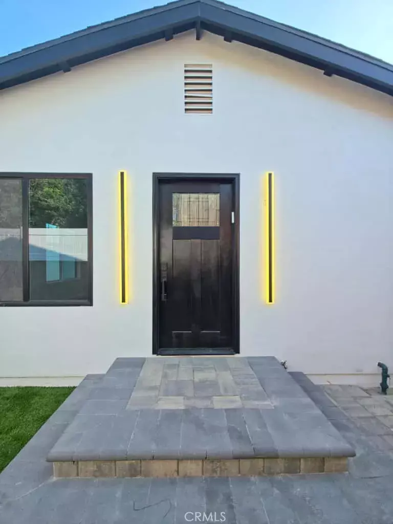 Reseda, CA 91335,7045 Nestle Avenue