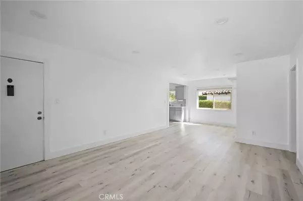 West Hollywood, CA 90046,7969 Norton Avenue #15