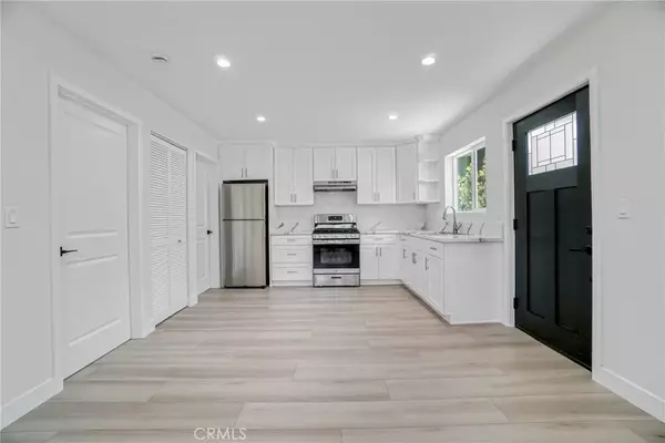 Tarzana, CA 91335,19120 Bessemer