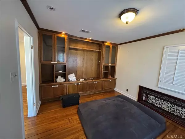 North Hollywood, CA 91601,5528 Willowcrest