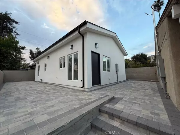 Glendale, CA 91202,1431 Montgomery