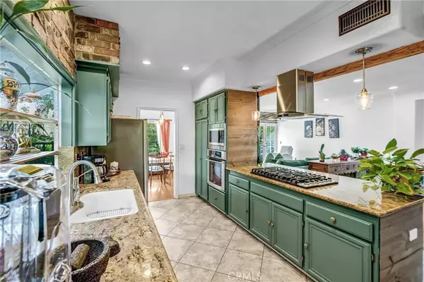 Santa Clarita, CA 91350,28314 Easton