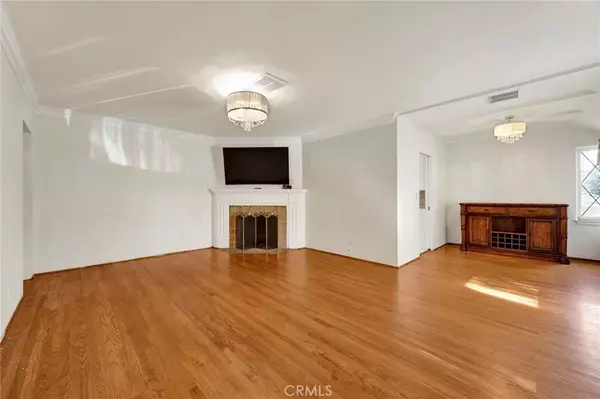 Glendale, CA 91208,1605 Santa Rosa