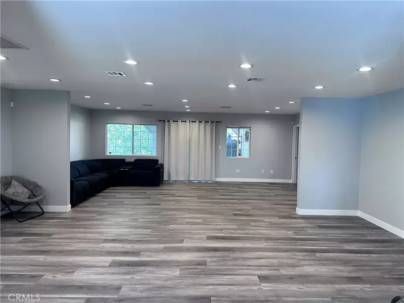 14671 Clymer, Mission Hills (san Fernando), CA 91345