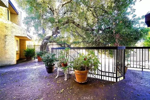 La Crescenta, CA 91214,3130 Montrose Avenue #102