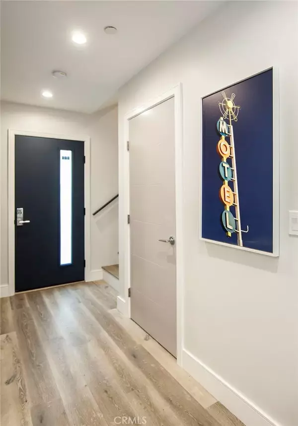 Glendale, CA 91201,1059 Elm Avenue #104