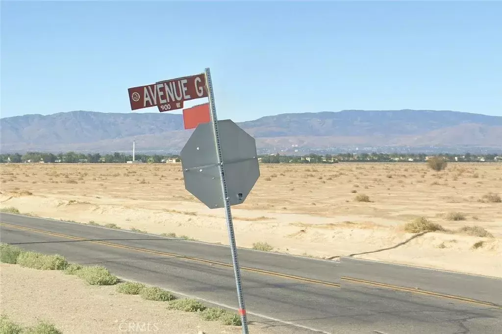 Lancaster, CA 93536,10 W Avenue G2