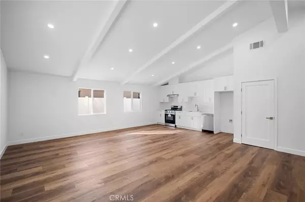 North Hollywood, CA 91605,13012 Hartland