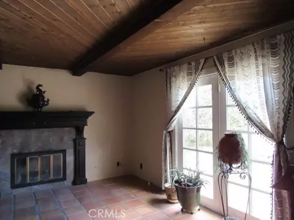 Pinon Hills, CA 92372,920 Locust Road