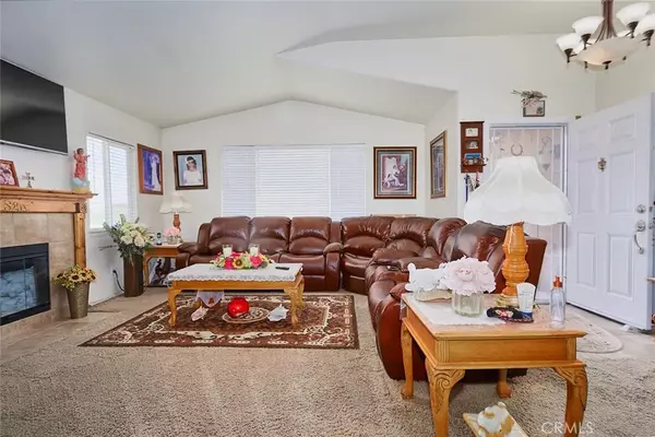 Victorville, CA 92395,17656 Benton Way