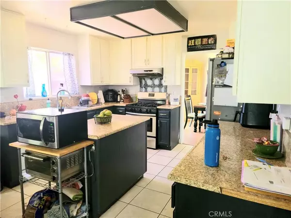 Victorville, CA 92394,17040 Grand Mammoth Place