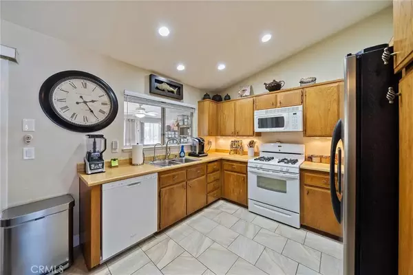 Victorville, CA 92392,12390 Triple Tree terrace
