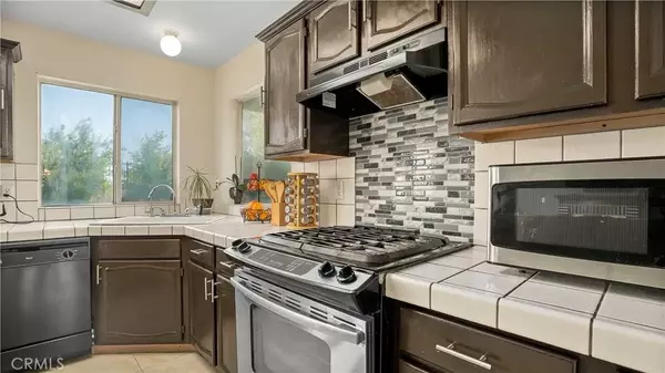 Palmdale, CA 93550,237 Taos Place