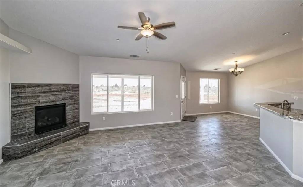 Hesperia, CA 92345,17522 Buckthorn Avenue
