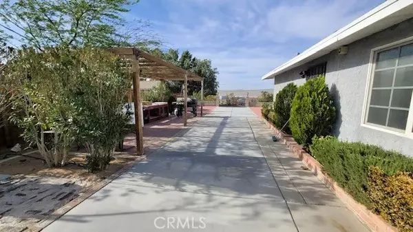 2557 Surrey Road, Barstow, CA 92311