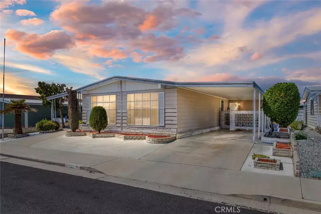Hemet, CA 92543,1122 Via Del Mesa