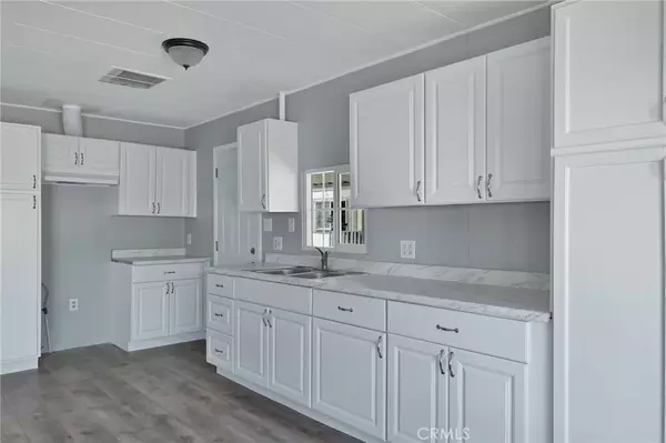 Lancaster, CA 93535,43850 20th St E