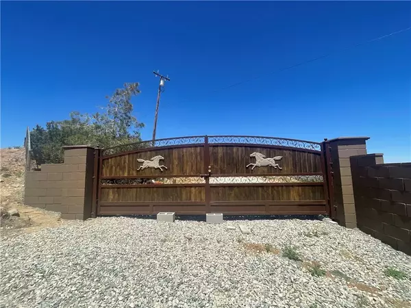 Pinon Hills, CA 92372,3262 Snow Line