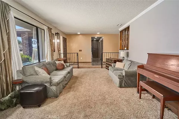 Victorville, CA 92392,12894 Candlewick Drive