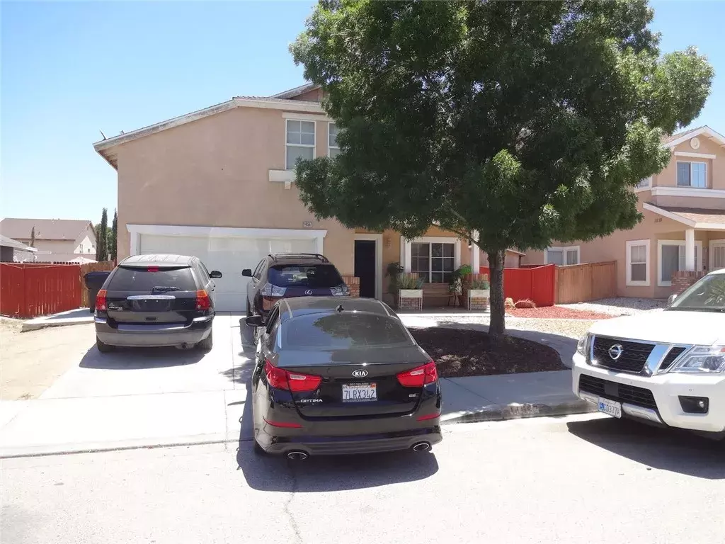 Victorville, CA 92394,14557 Carob Street