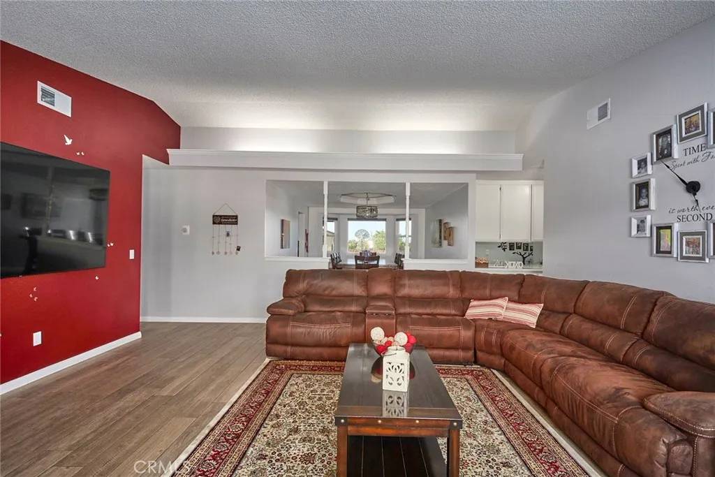 Hesperia, CA 92345,15808 Lime