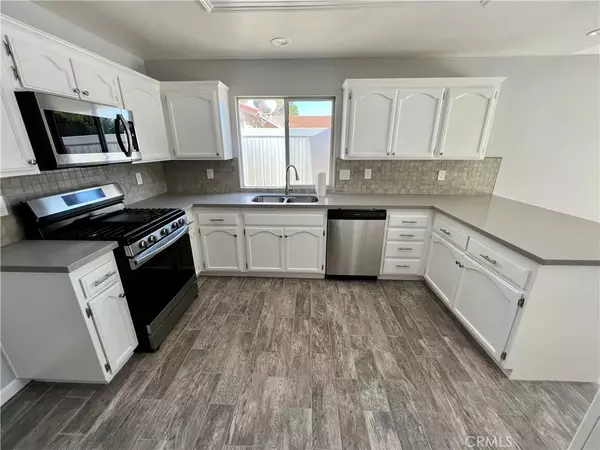 Victorville, CA 92395,12710 Bermuda Dunes Road