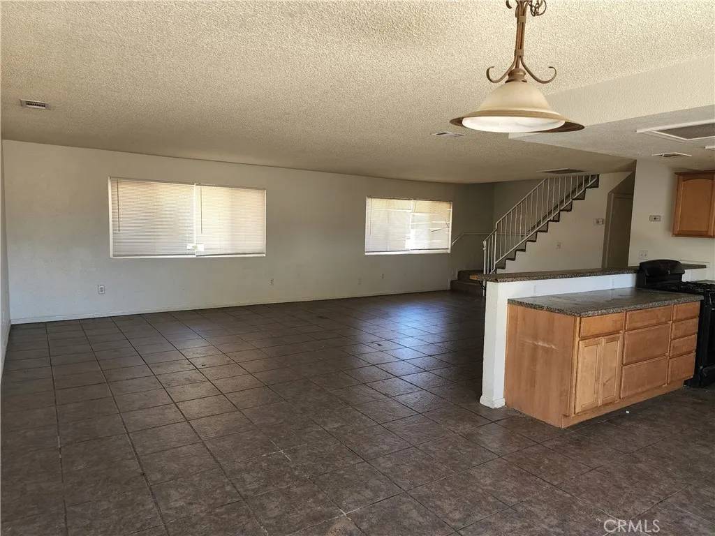 Hesperia, CA 92345,15417 Live Oak Street