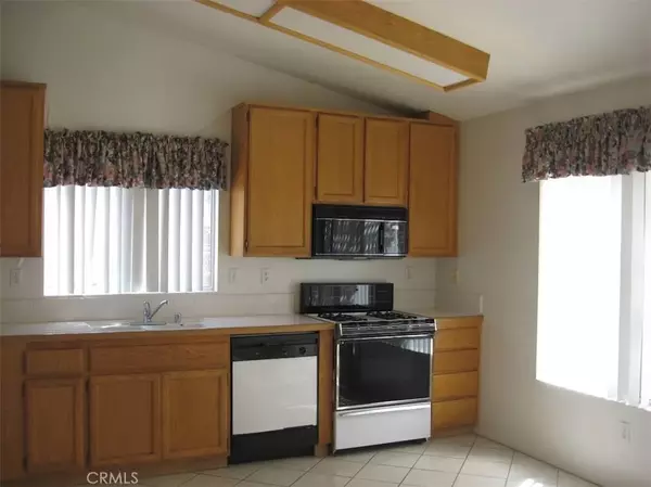 Victorville, CA 92392,13249 Brighton Circle