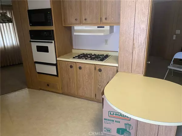 Victorville, CA 92395,15940 Stoddard Wells #85