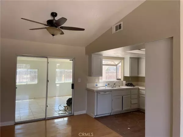 Victorville, CA 92395,16555 San Juan Place