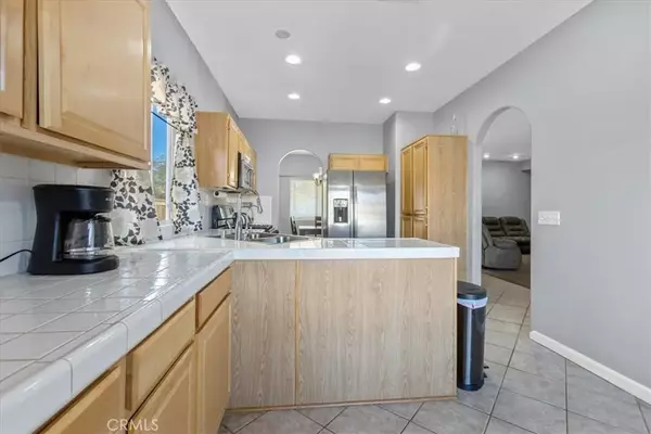 Victorville, CA 92392,12271 Woodhollow Street