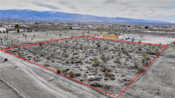 Pinon Hills, CA 92372,0 SILVER ROCK